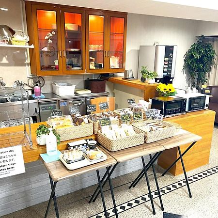 Business Inn Sennichimae Hotel Осака Экстерьер фото