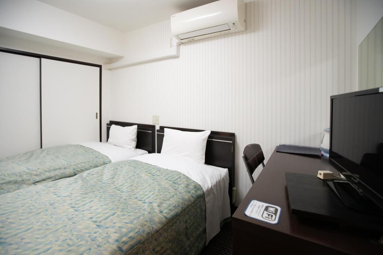 Business Inn Sennichimae Hotel Осака Экстерьер фото